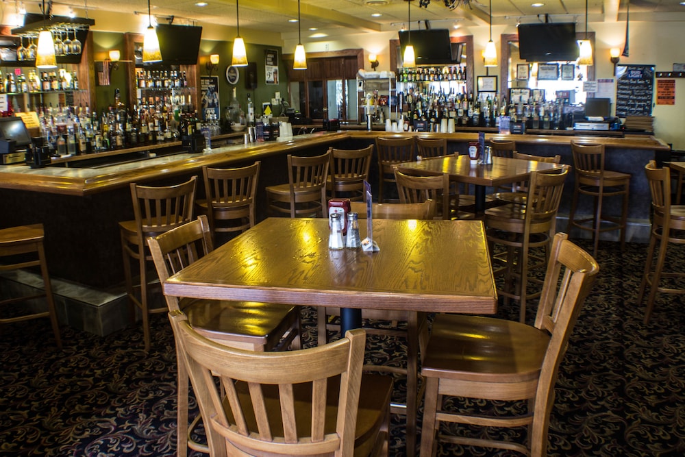 Quality Inn & Suites Erie near Casino - photo 45