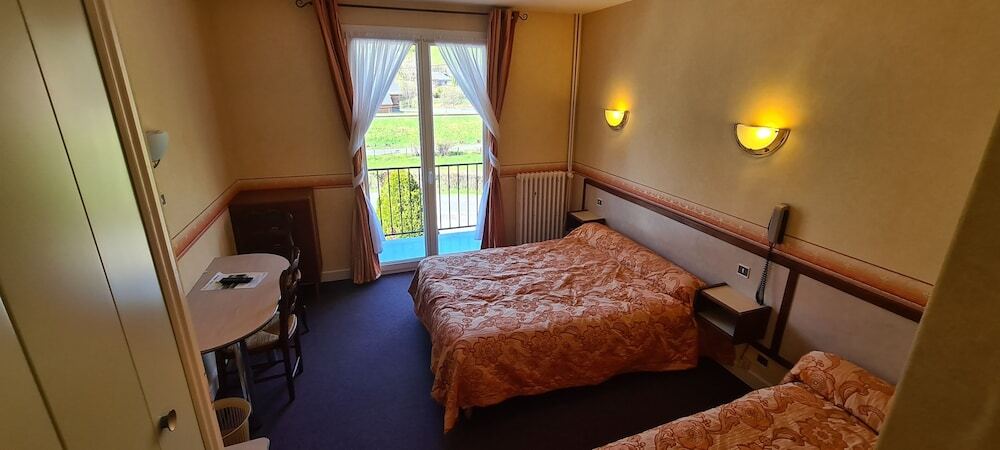 Le Val Du Cantal — hotel in Polminhac