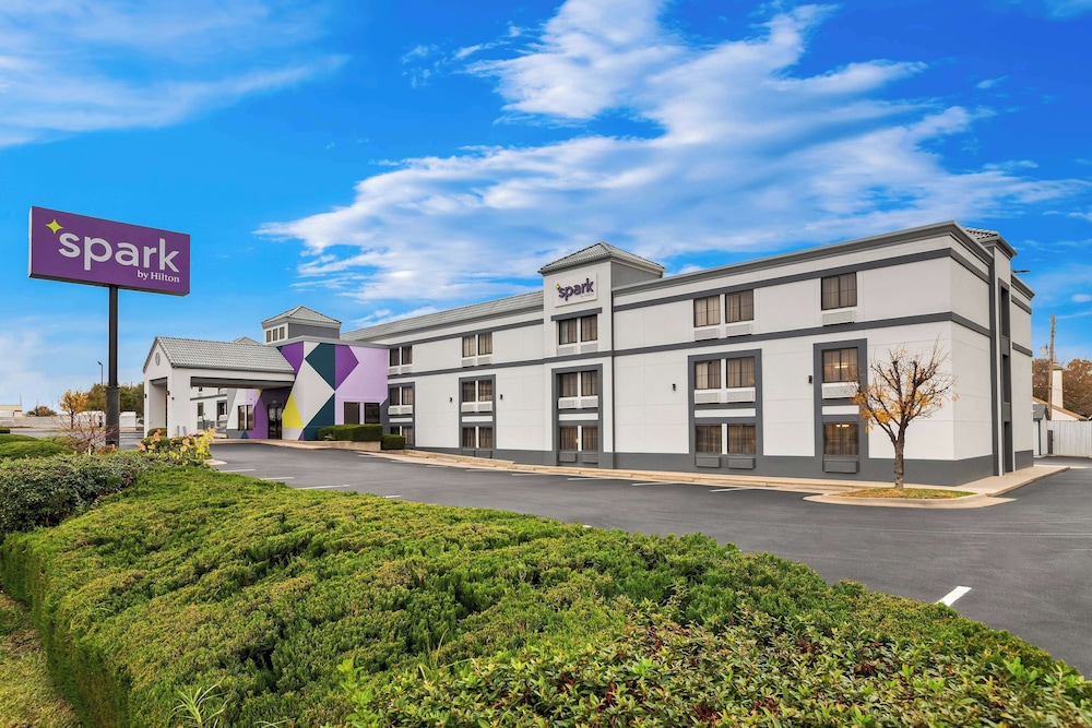 Spark by Hilton Wichita East - photo 35