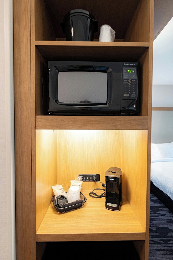 Fairfield Inn & Suites by Marriott Fond du Lac - photo 4
