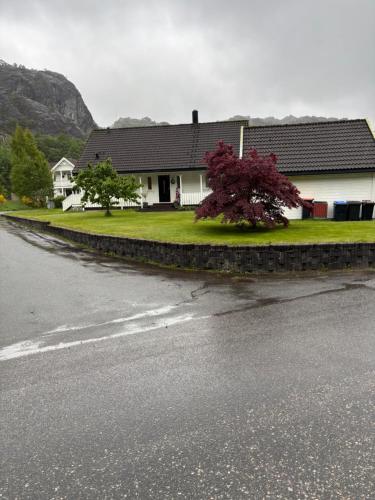 Eikestua - carbon neutral hotel in Unknown City