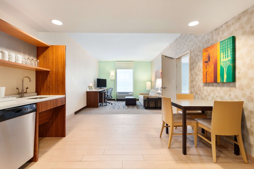 Home2 Suites by Hilton Fargo ND - photo 9