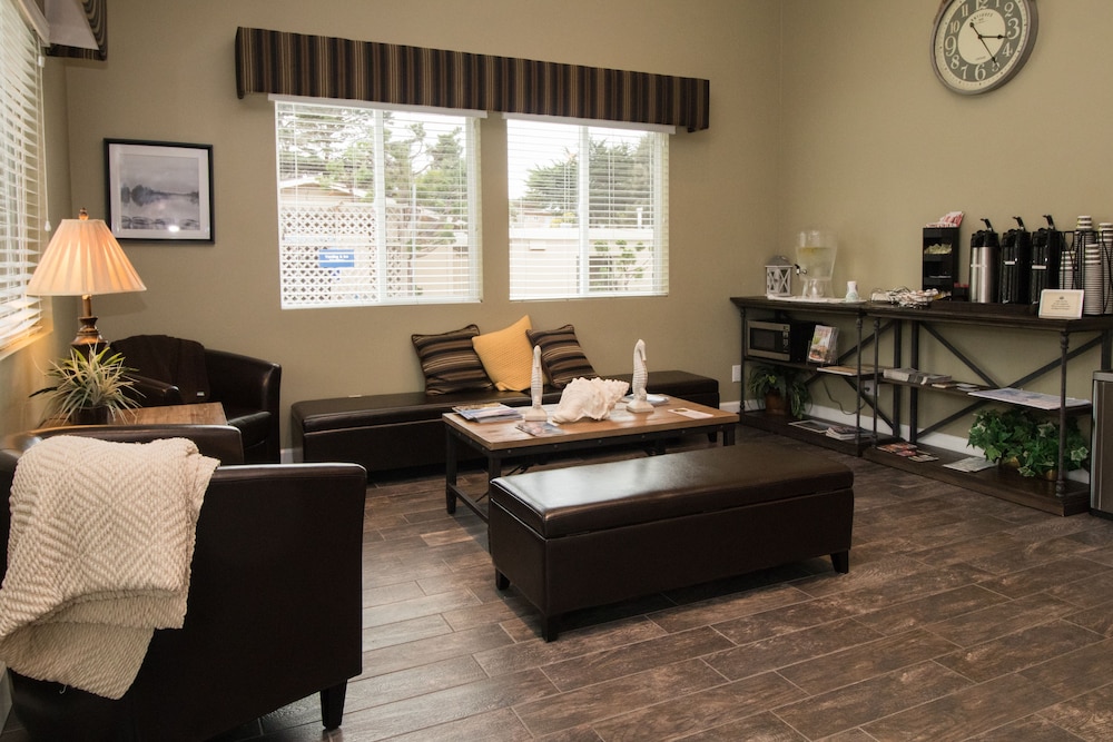 Monterey Peninsula Inn - photo 4