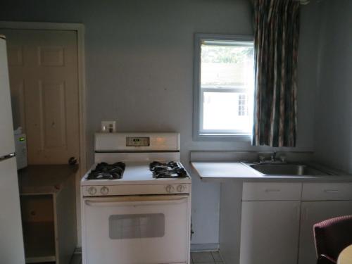 Madison Suites Motel - photo 24