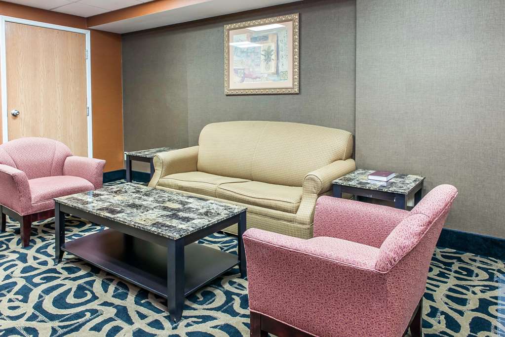 Quality Inn Defiance - photo 3