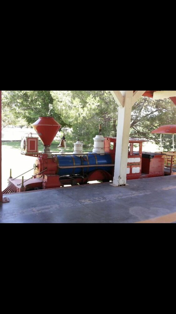 Western Inn Roswell - photo 31