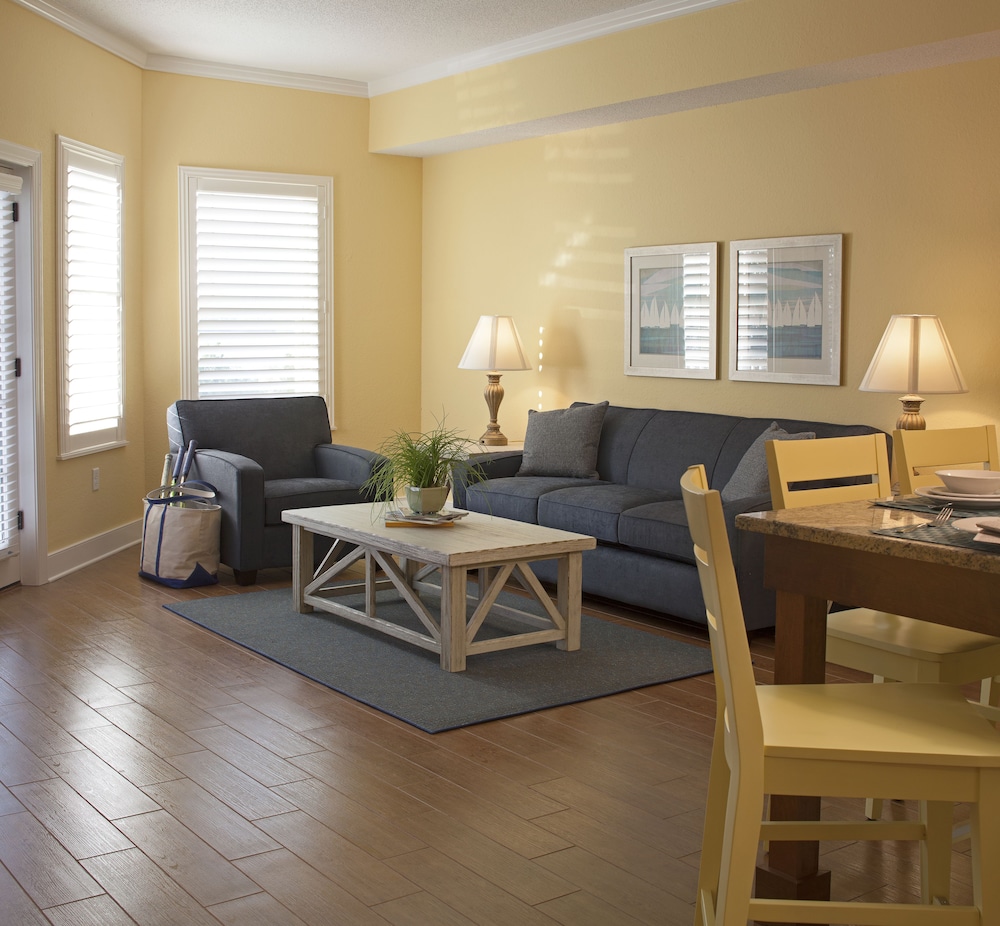Bluewater Resort & Marina by Spinnaker Resorts - photo 3