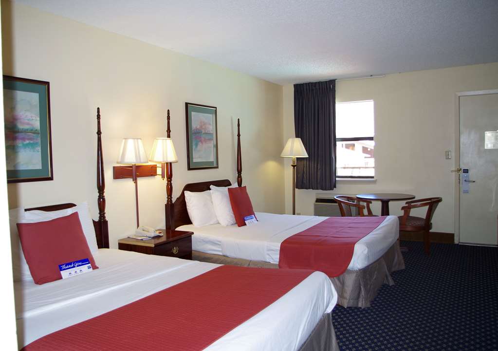 Americas Best Value Inn Malvern - photo 12