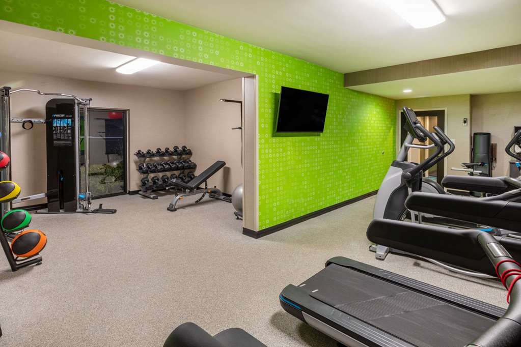 La Quinta Inn and Suites by Wyndham Jonesboro - photo 11