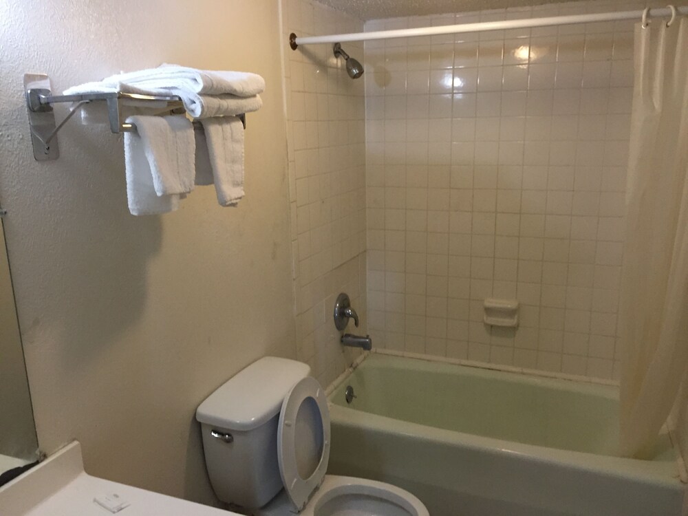 Economy Suites - photo 12