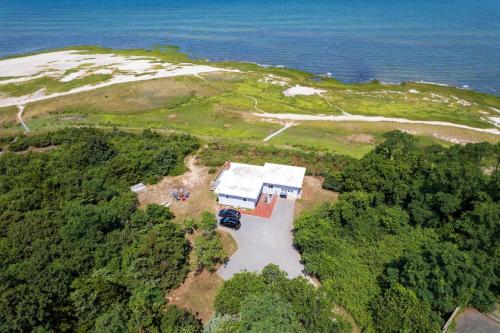 Waterfront on Cape Cod Bay - last minute hotel in Orleans