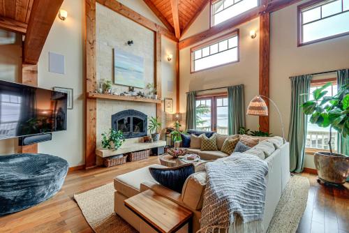 Luxury Vashon Vacation Rental with Beach Access — 4-Star Luxury Hotel in Vashon, United States
