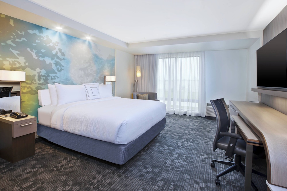 Courtyard by Marriott St. Joseph Benton Harbor - photo 9