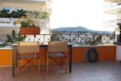 Apos Roof — 4-Star Luxury Hotel in Athens, Greece