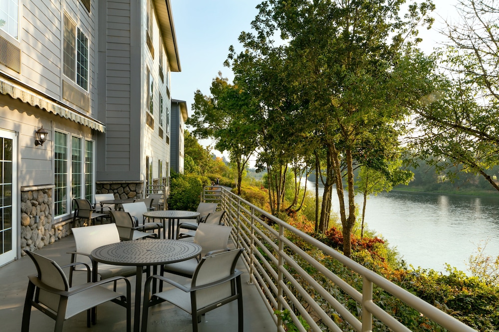 Holiday Inn Express Corvallis On the River by IHG - photo 52