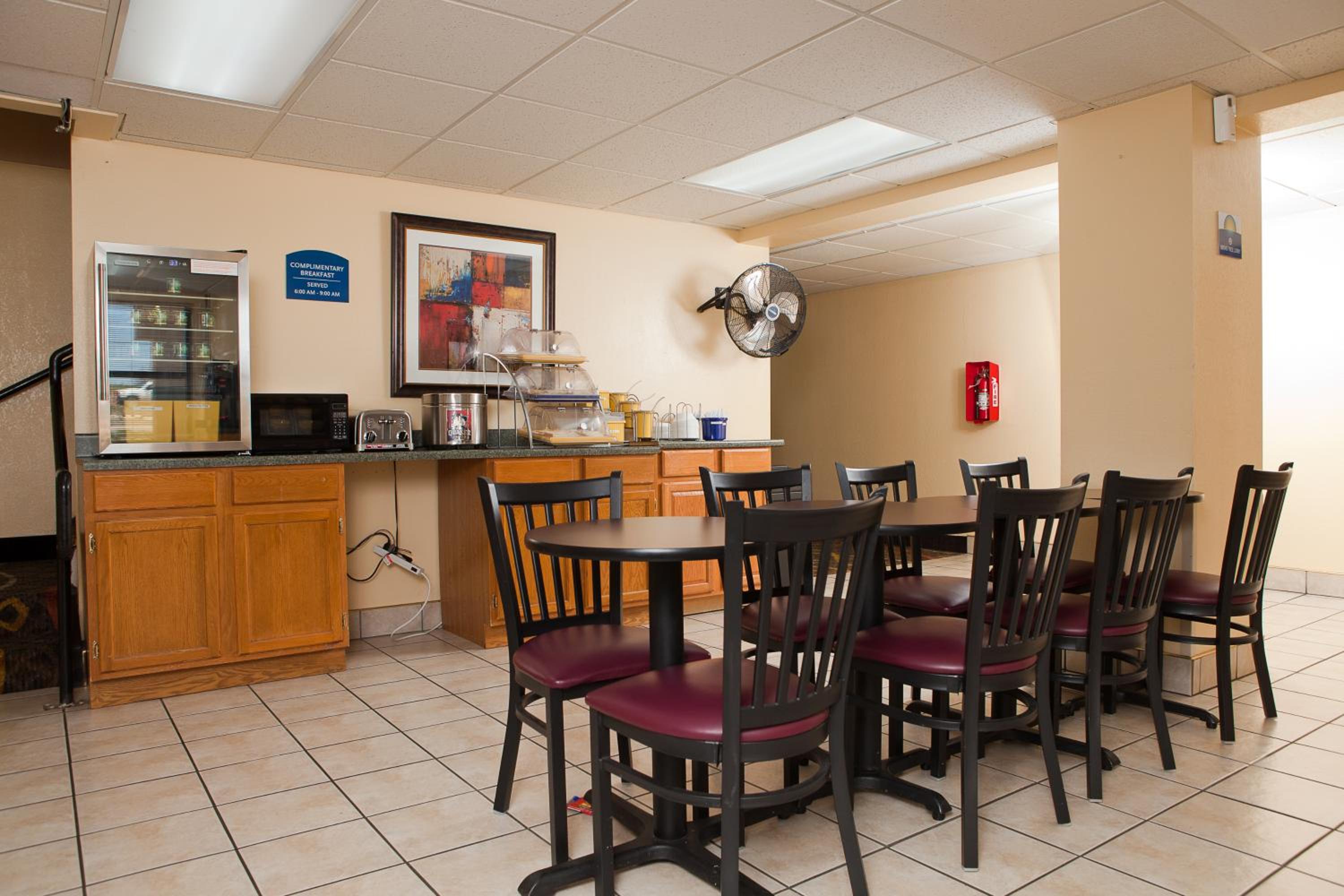 Days Inn by Wyndham Park City Kansas - photo 16
