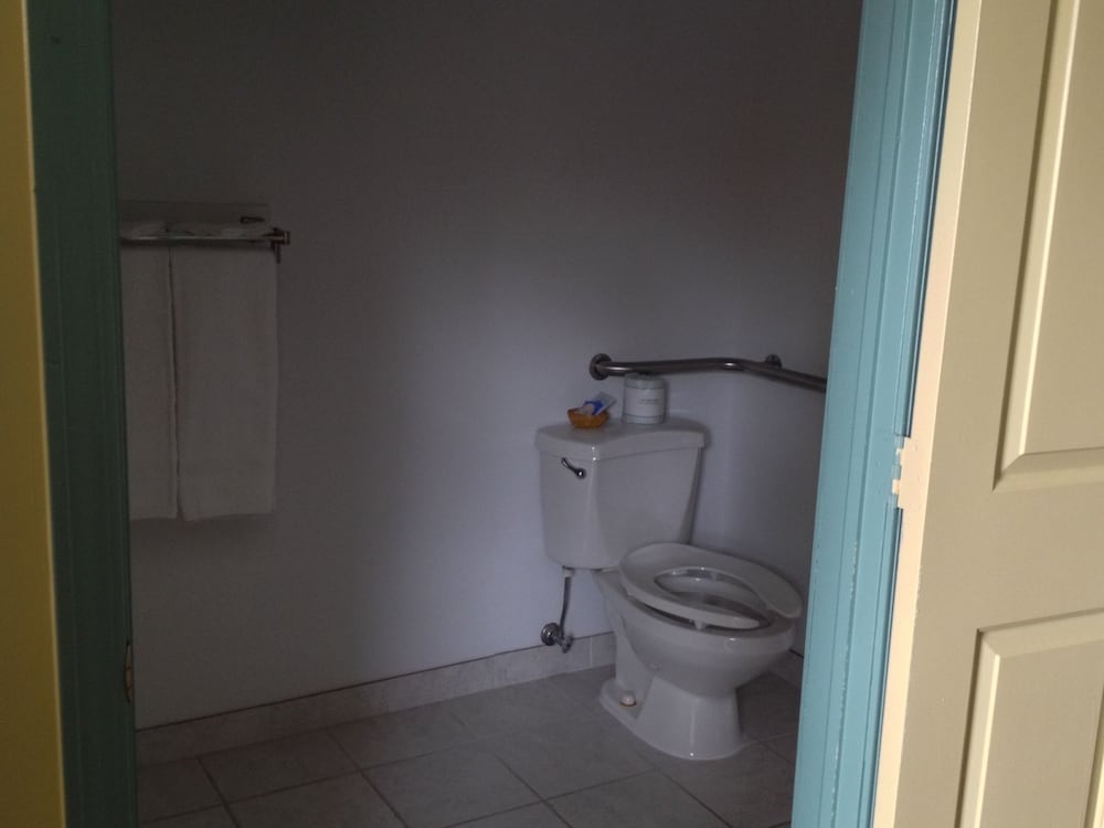 Parkview Motel - photo 23