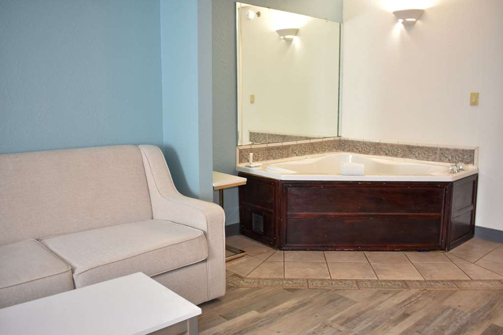 Clarion Pointe Vidalia Lyons West - photo 22