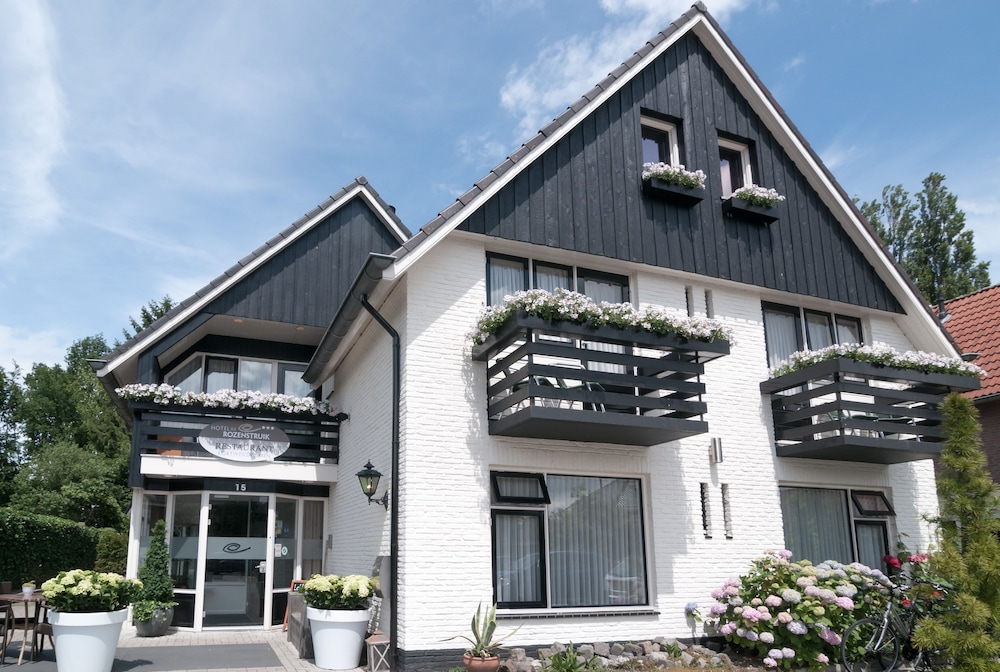Hotel De Rozenstruik — hotel in Ootmarsum