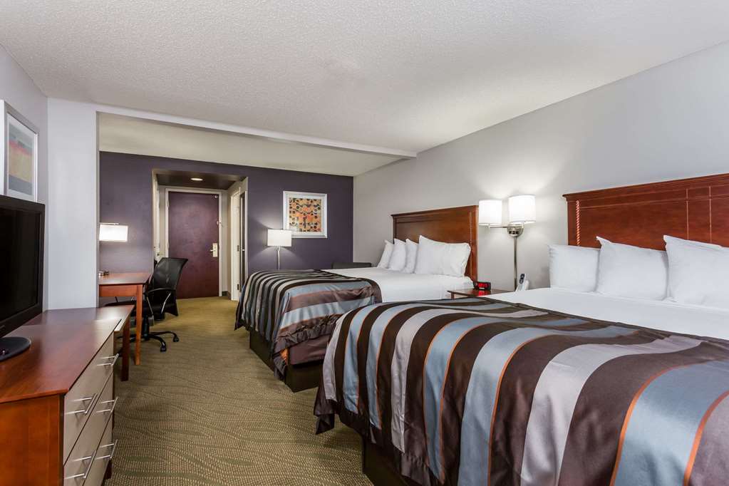 Wingate by Wyndham Chesapeake - photo 7