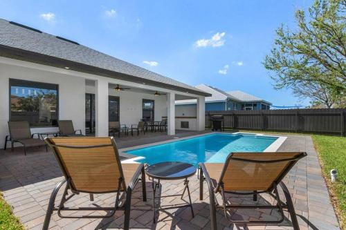 Peaceful retreat FREE heated salt water pool