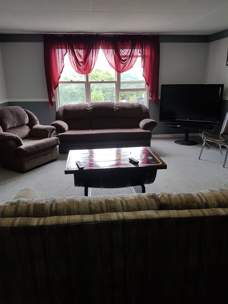 Seaport Inn — Bonavista — photo 5