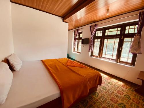 Hotel Border View in Kargil, India