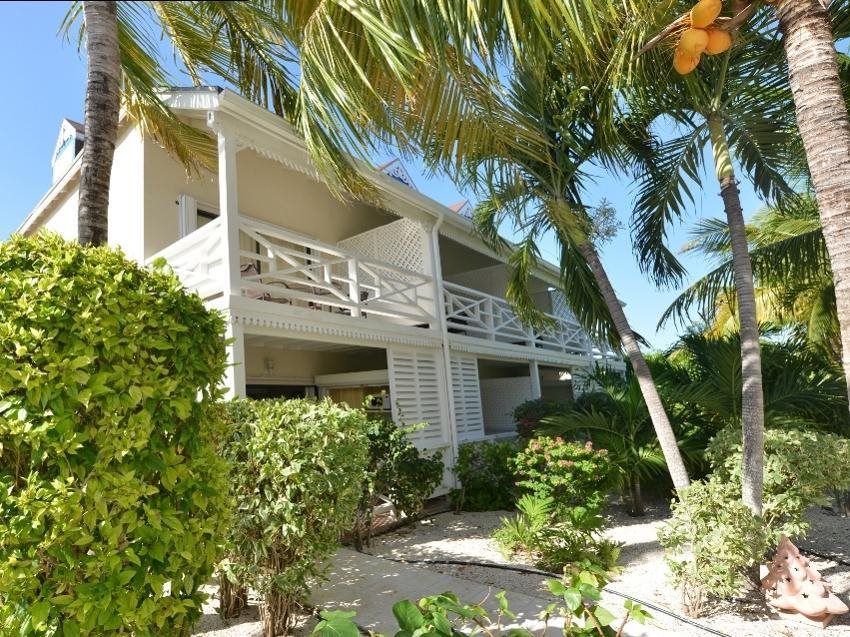 Caribbean Paradise Inn in Providenciales, Turks and Caicos Islands