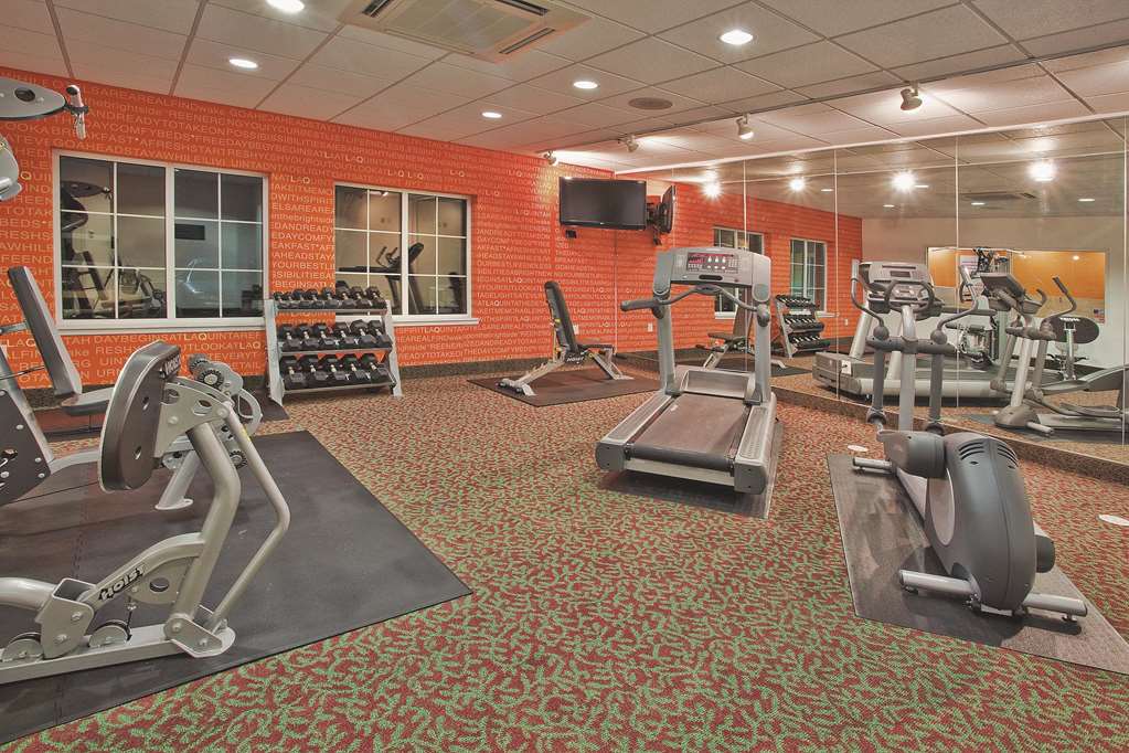 La Quinta Inn & Suites by Wyndham Hinesville Fort Stewart - photo 10