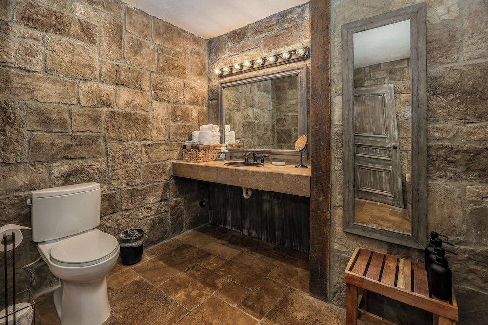 The Inn at Zaca Creek - photo 41