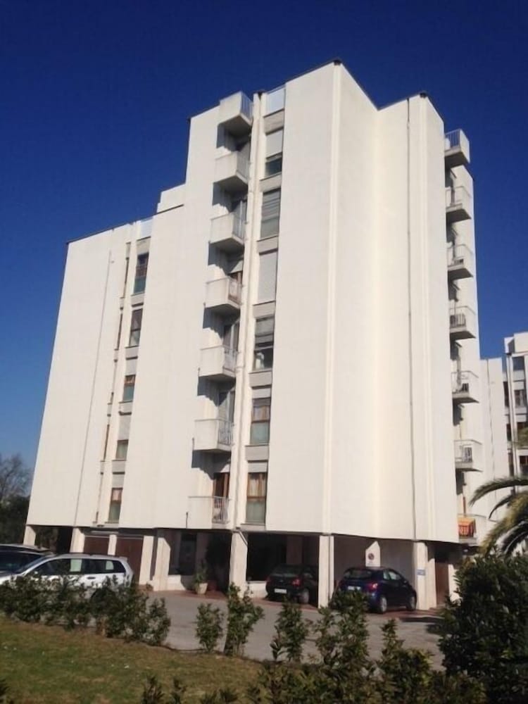 Residenza Cisanello — 4-Star Luxury Hotel in Pisa, Italy