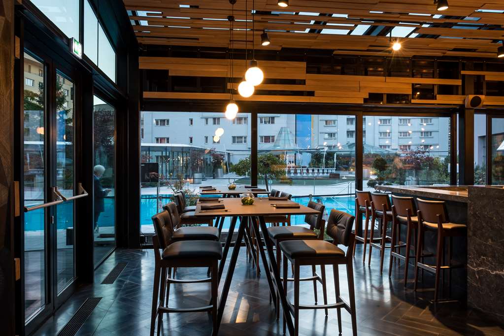 מזון ומשקאות