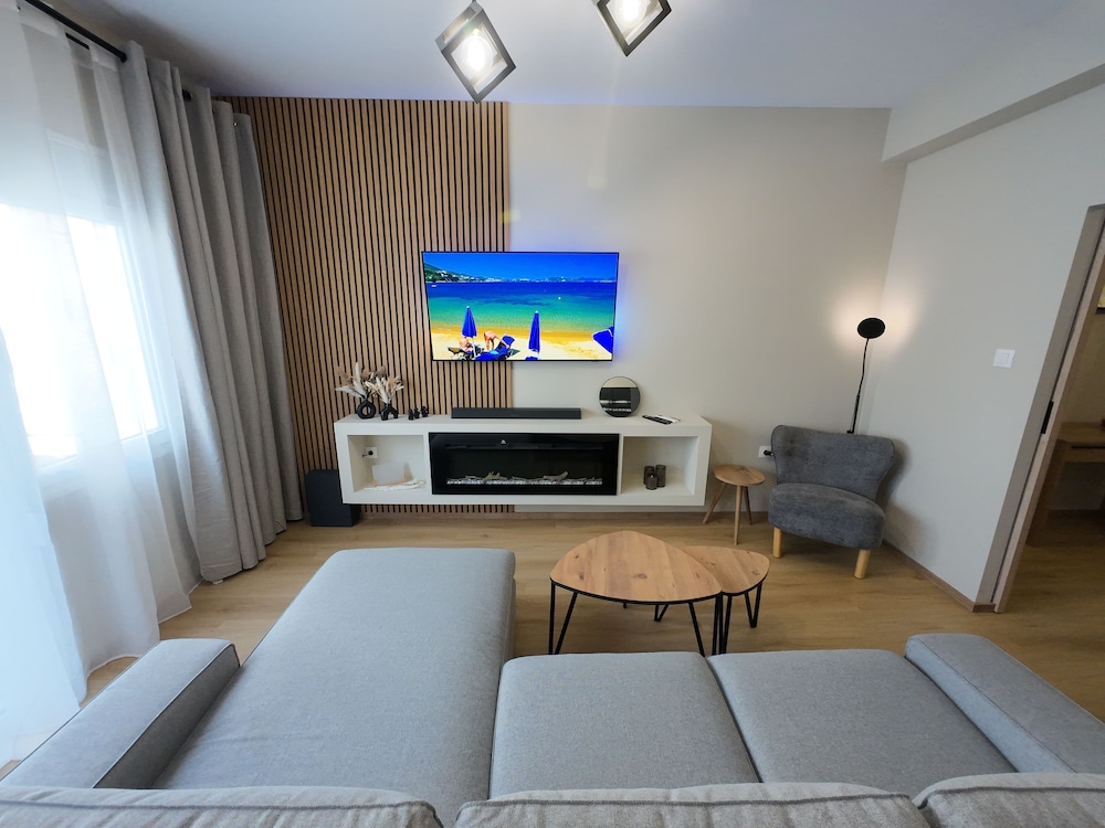 Nel Paese Apartment — 4-Star Luxury Hotel in Skiathos, Greece