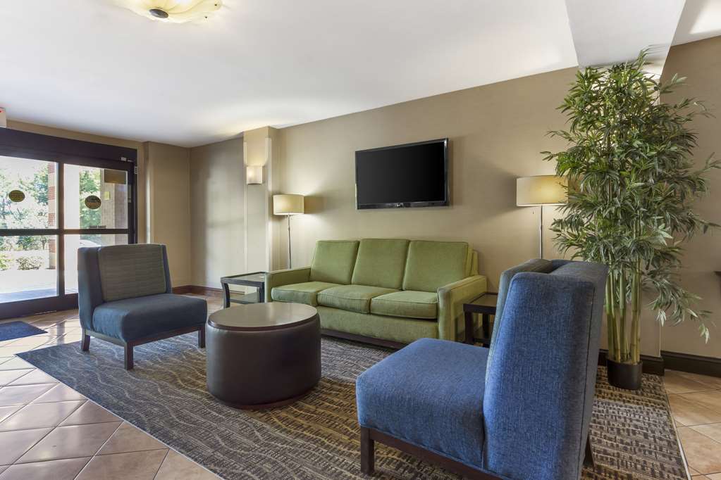 Quality Inn Raleigh Downtown - photo 6