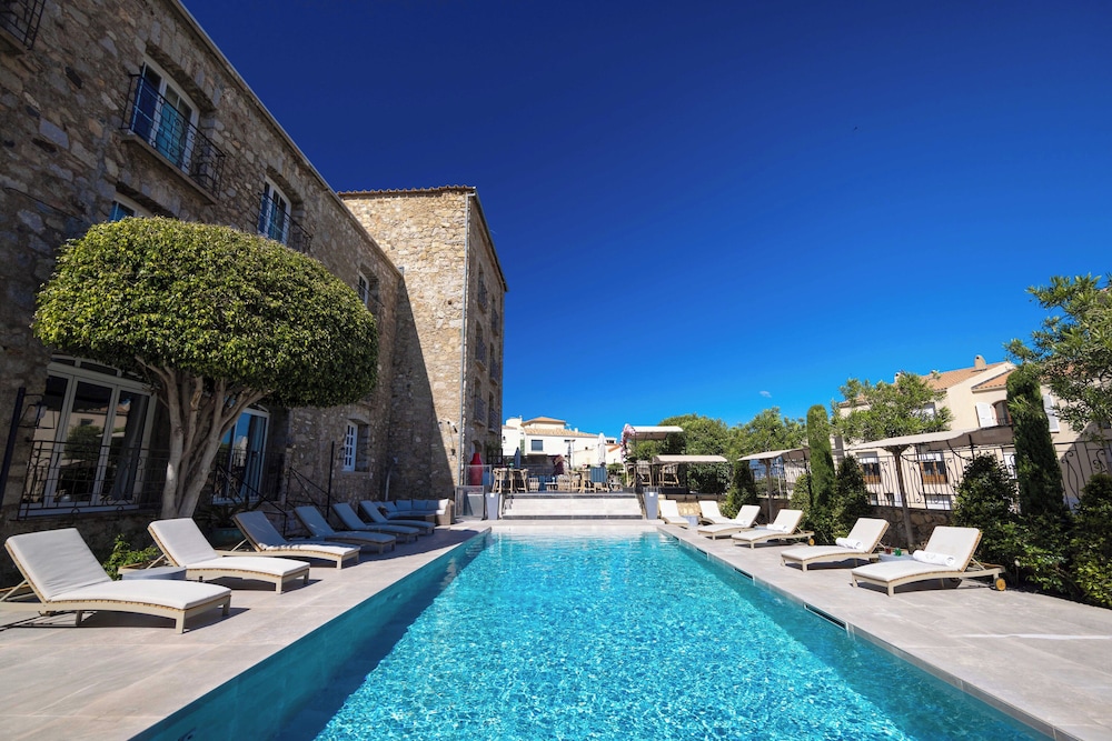 Hotel l'Abbaye - carbon neutral hotel in Calvi