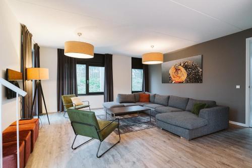 Luxe Villa op park Duinzicht Ouddorp — 4-Star Luxury Hotel in Ouddorp, Netherlands