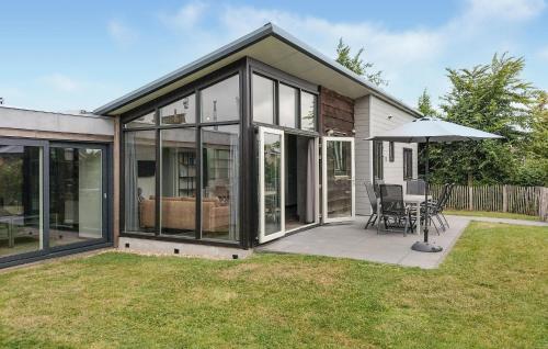 Nice Home In Sint Annaland With Sauna — 4-Star Luxury Hotel in Goes, Netherlands