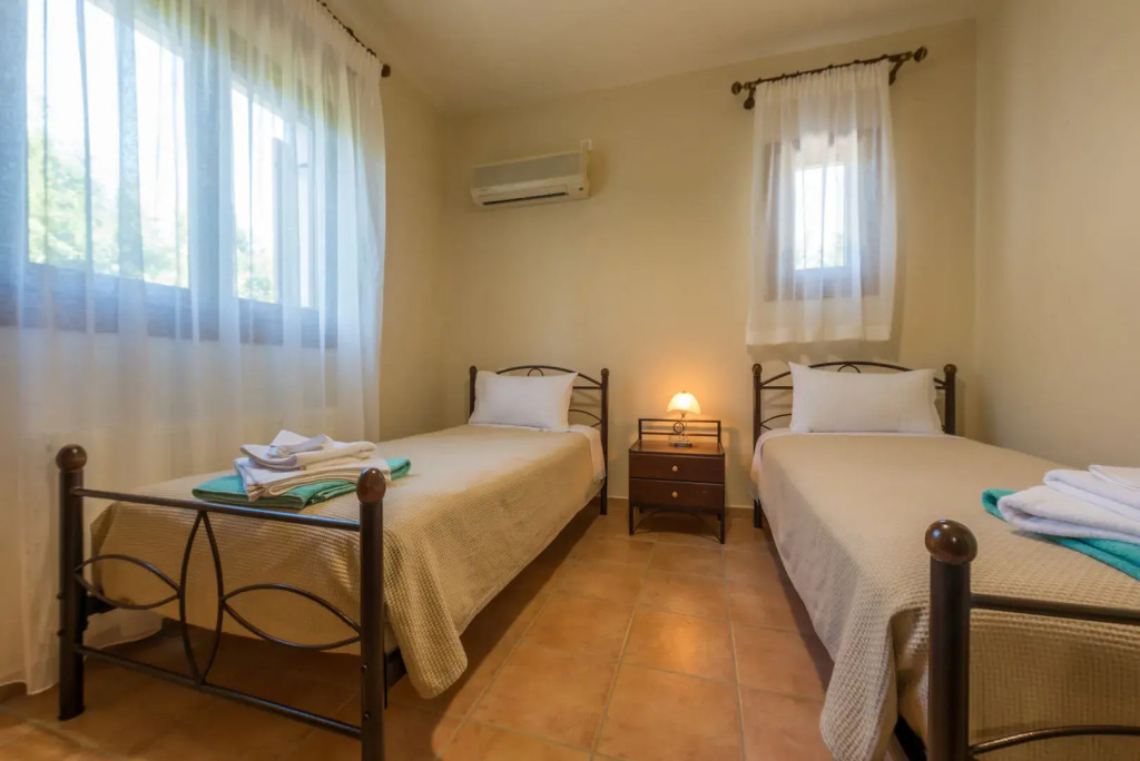 Sun Villas — 4-Star Luxury Hotel in Kefalonia, Greece