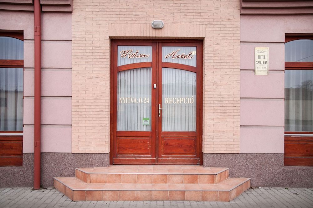 Malom Hotel — hotel in Kiskunfelegyhaza
