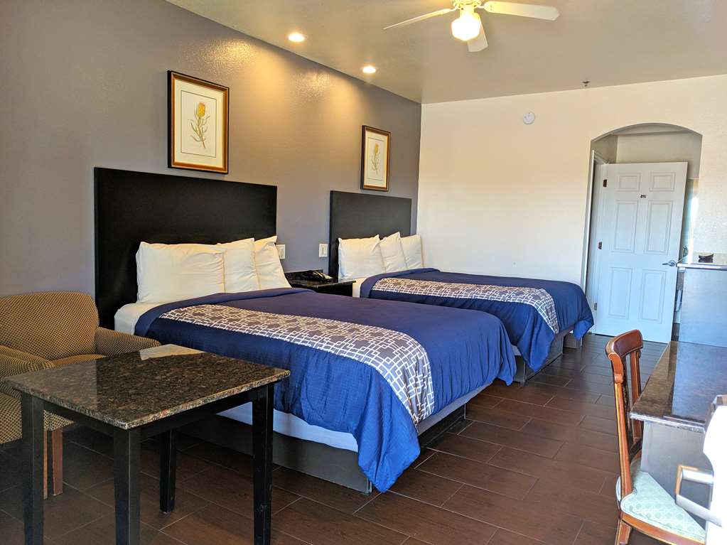 Americas Best Value Inn Brownsville - photo 12