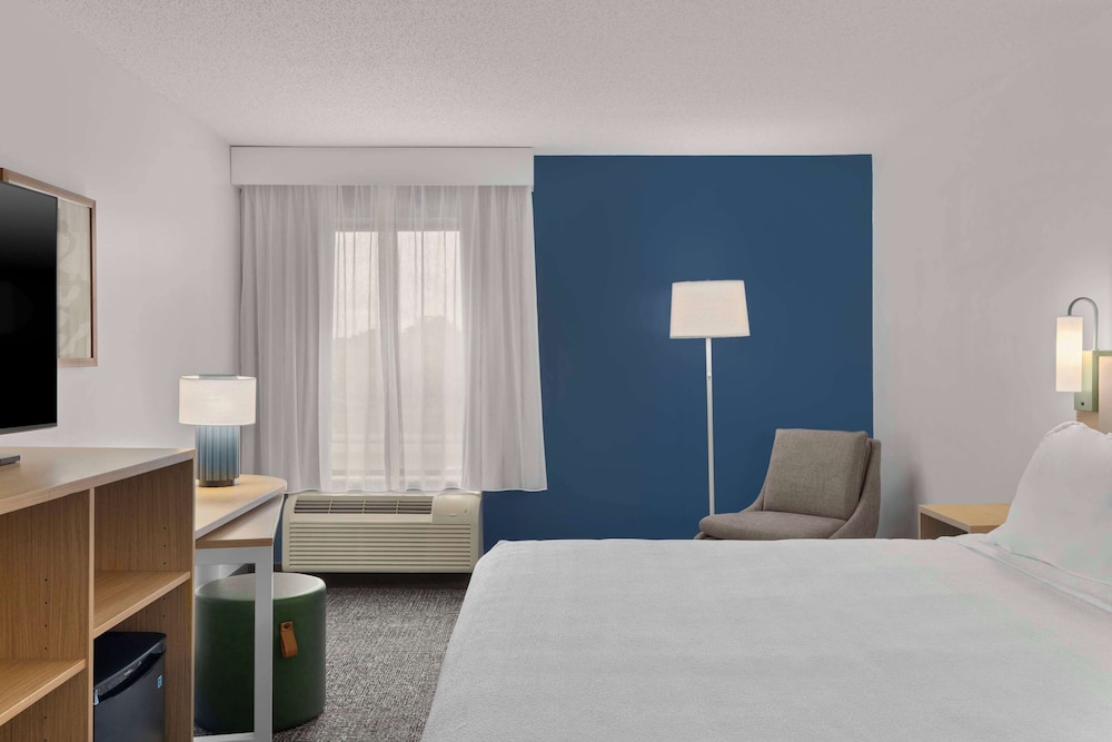 Spark by Hilton Newcomerstown - photo 7