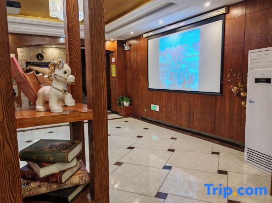 Yingxiang Theme Hotel in Yining, People's Republic of China