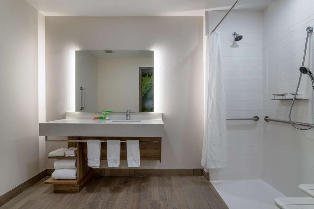 Wyndham Garden Orlando Airport - photo 20