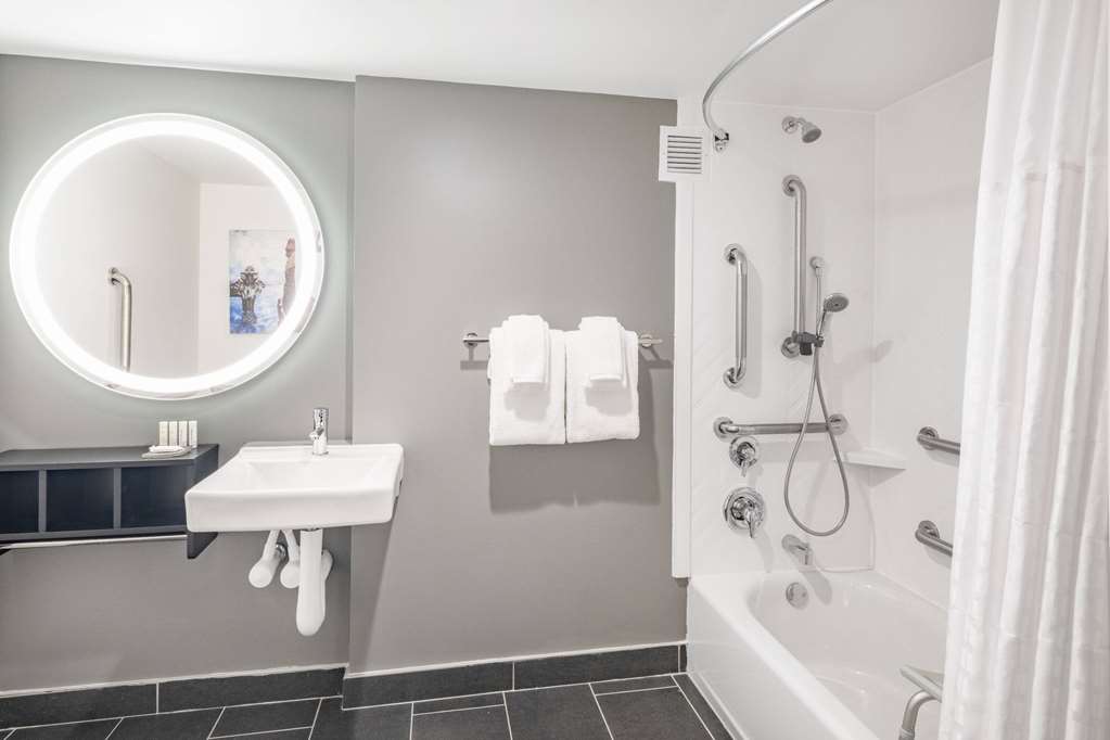 La Quinta by Wyndham Chicago O'Hare Airport - photo 14