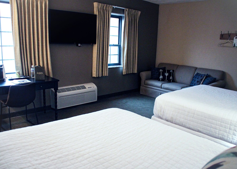 The Calvert Hotel - photo 6