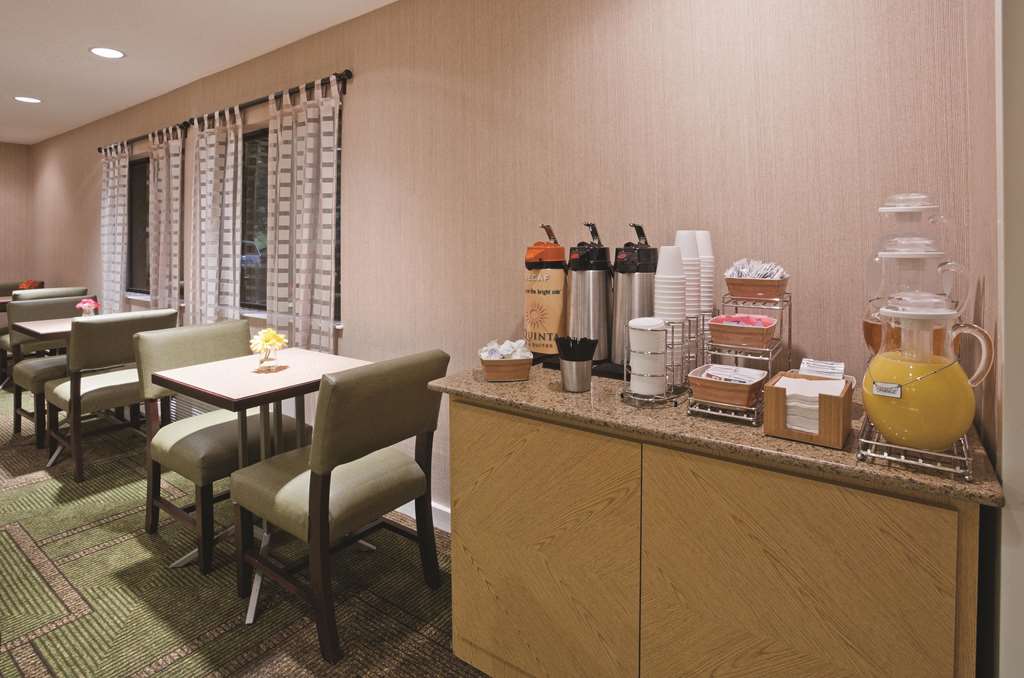 La Quinta Inn by Wyndham Sheboygan - photo 38