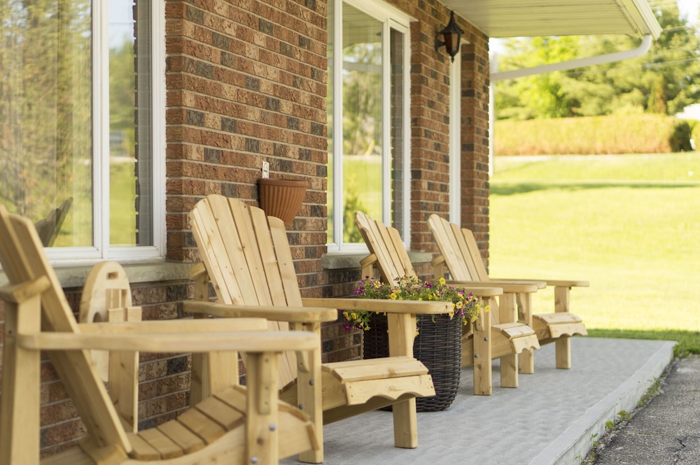 Wayside Motel Manitoulin in Greater Sudbury, Canada