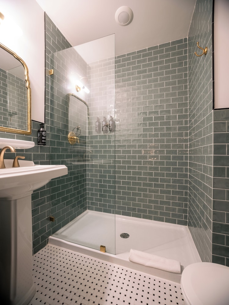 The Madison - photo 19