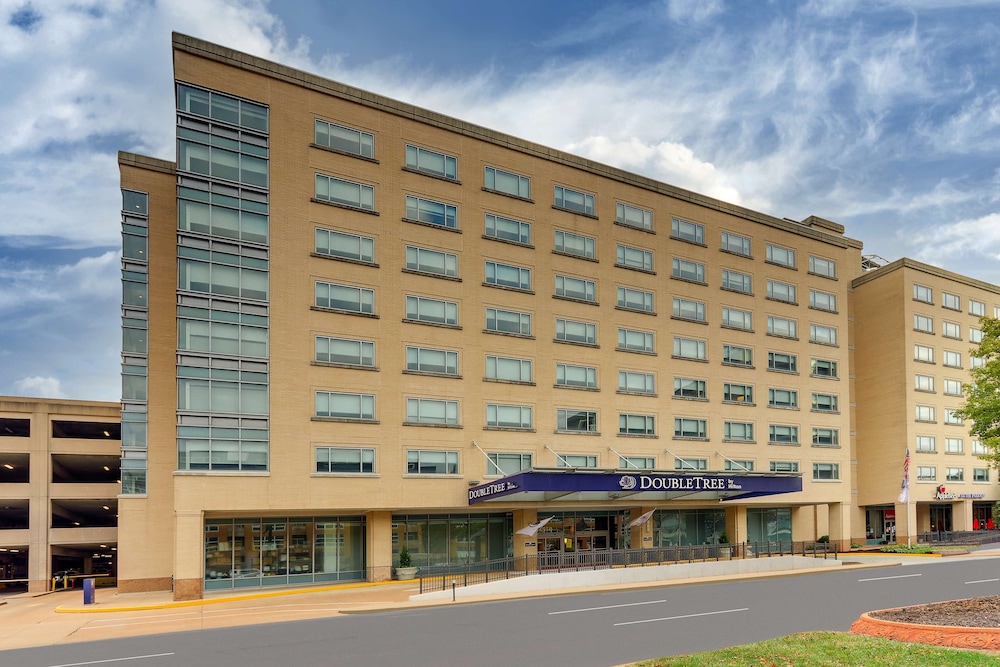 DoubleTree by Hilton St. Louis Forest Park - photo 27