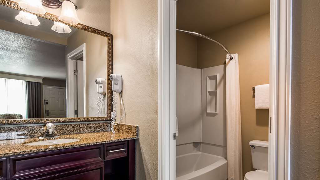 Best Western Salbasgeon Inn & Suites Of Reedsport - photo 42